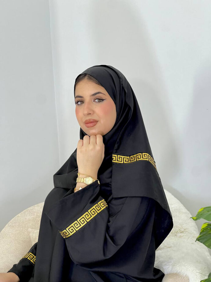 ⁦عباية مع الخمار فيرساتشي⁩ - الصورة ⁦6⁩
