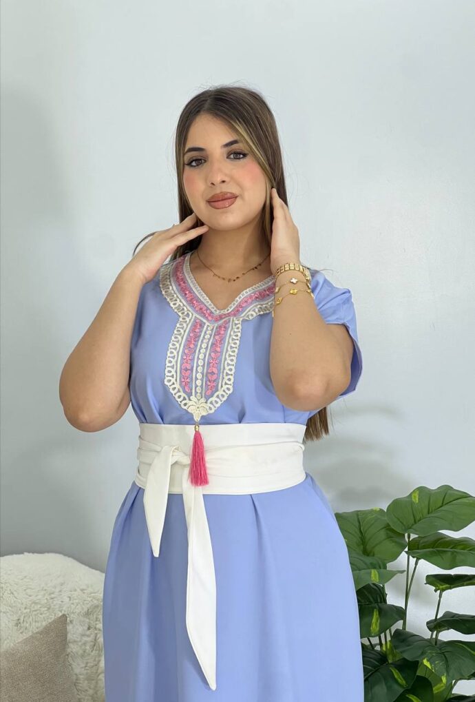 جبة النور الفاخرة مع الحزام